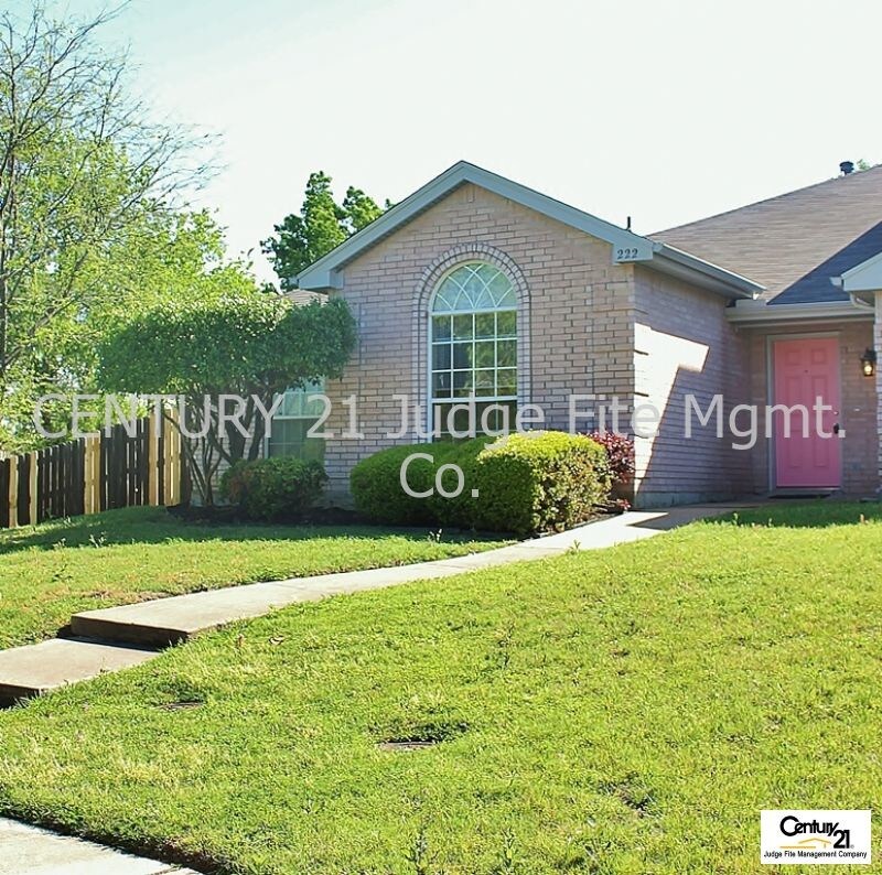 222 Idle Creek Ln, DeSoto, TX 75115 House for Rent in DeSoto, TX