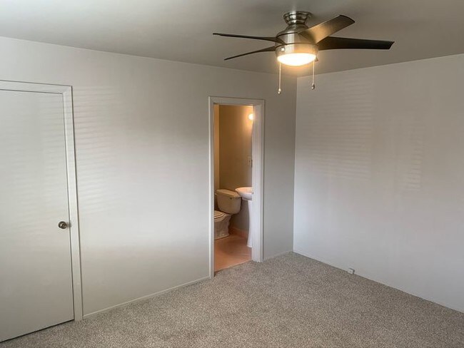 Building Photo - 5492 Carlson Dr