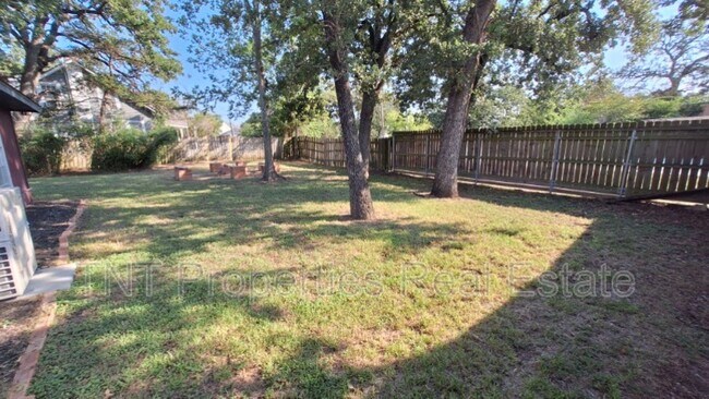 Foto del edificio - 201 Elm Ave