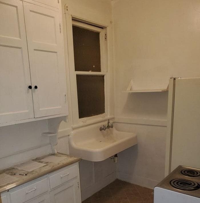 Foto del edificio - 11 1/2 N Van Buren Ave, 204