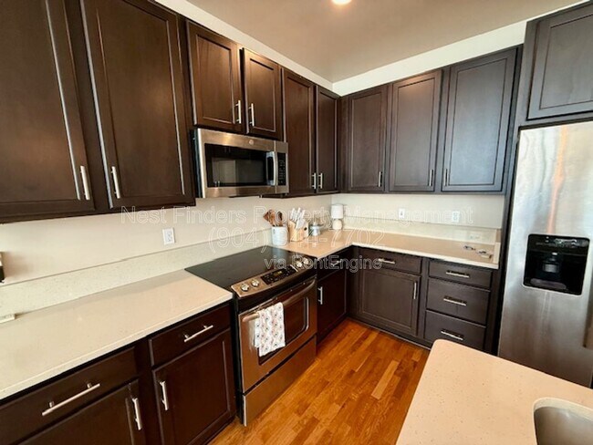 Foto del edificio - 2525 College St