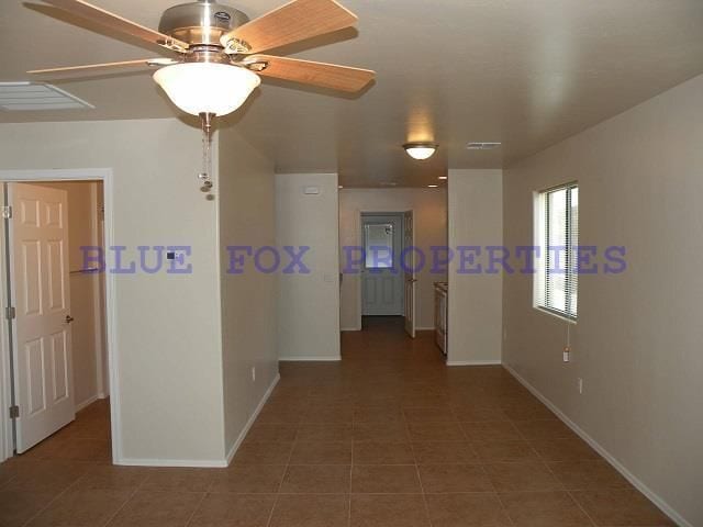 Building Photo - 1428 E Elm St