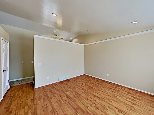 Foto del edificio - 646 N 1300 W