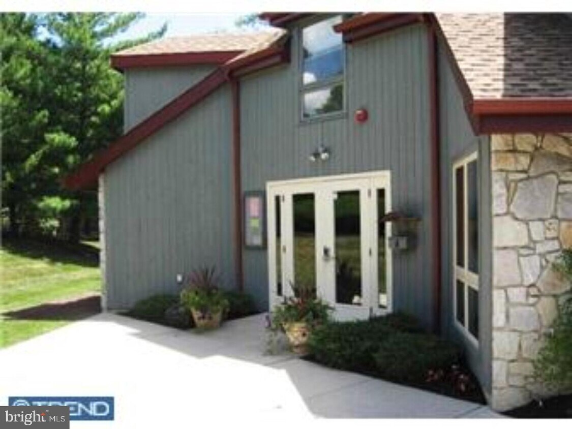 122 Chanticleer, Cherry Hill, NJ 08003 Townhome Rentals in Cherry