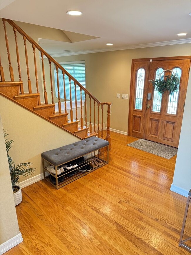 Foto del edificio - Ridgecrest Intermediate Adjacent