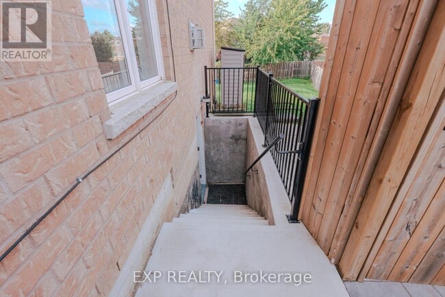 Building Photo - 244 Breton Ave
