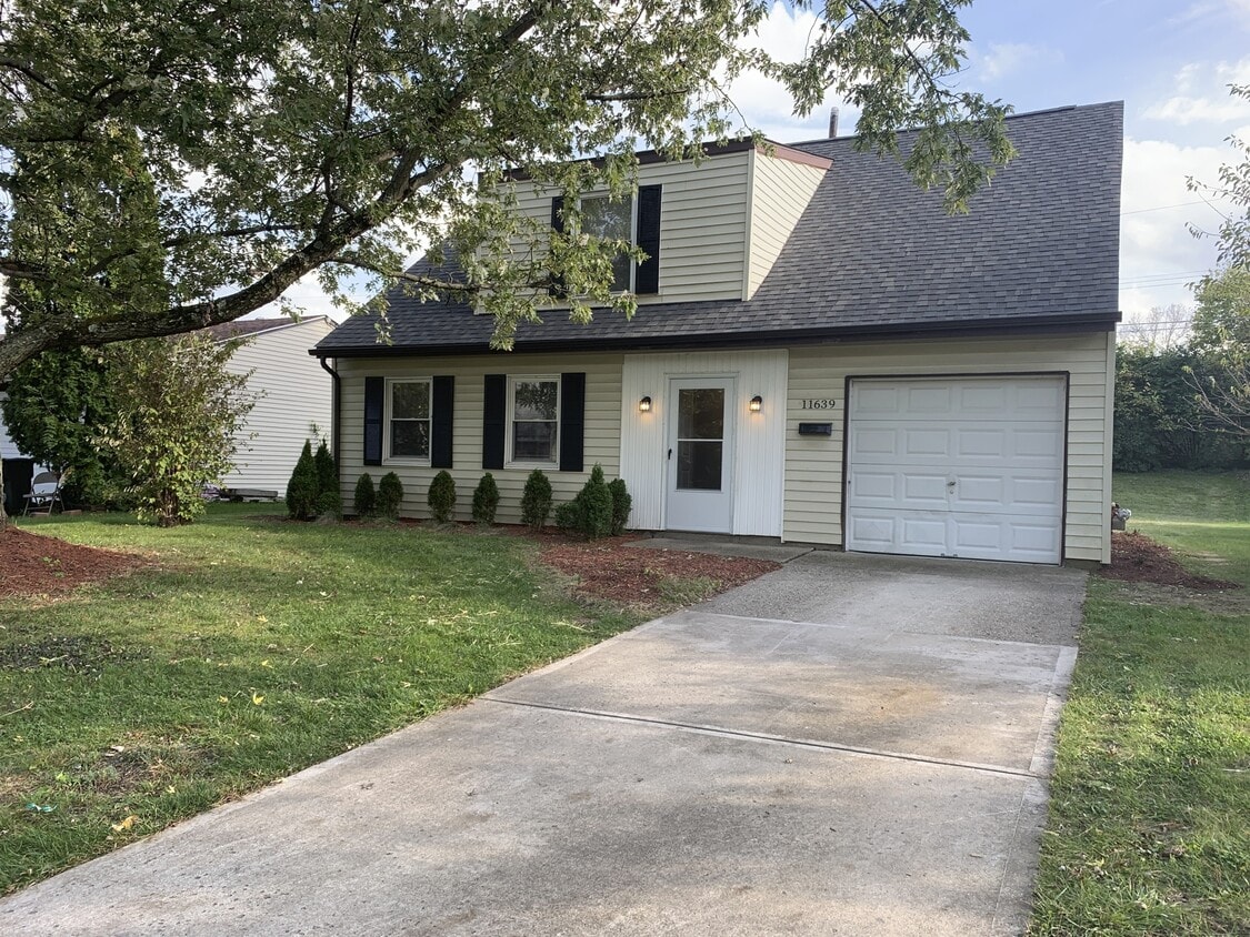11639 Elkwood Dr, Cincinnati, OH 45240 House Rental in Cincinnati, OH