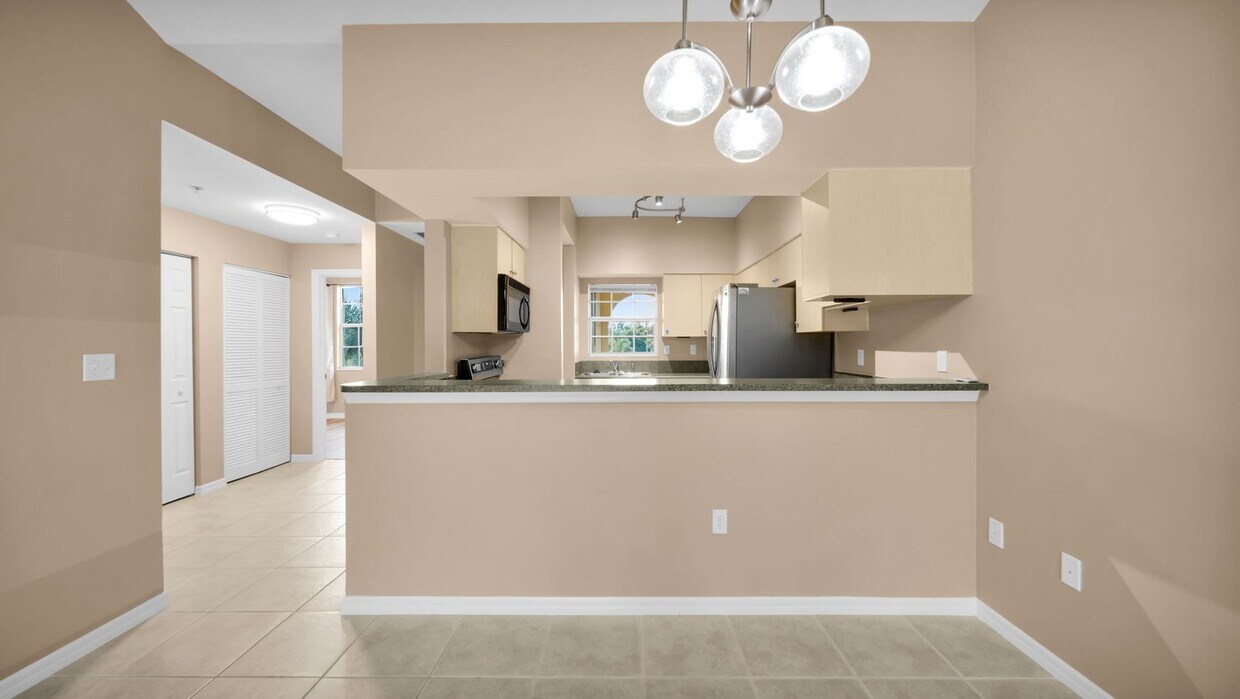 Foto principal - 950 Hancock Creek S Blvd