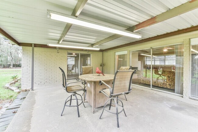 Foto del edificio - 23807 Red Oak Dr