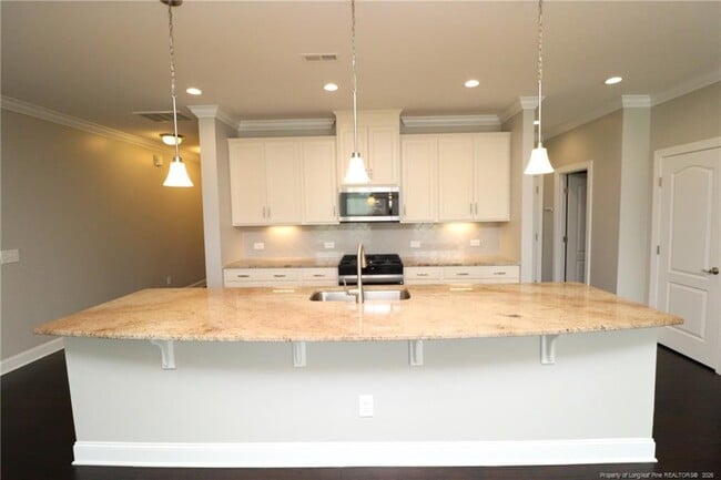 Building Photo - 410 Boscawen Ln