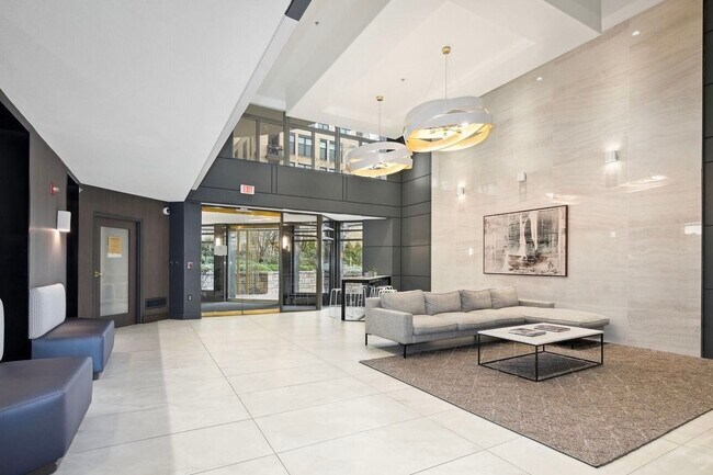 Foto del edificio - 7111 Woodmont Ave