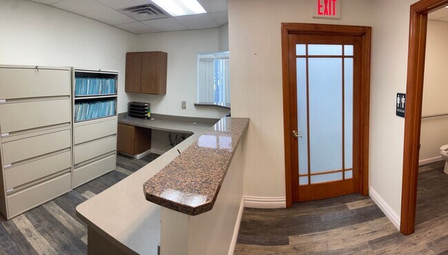 Foto del edificio - 3247 W Liberty Ave