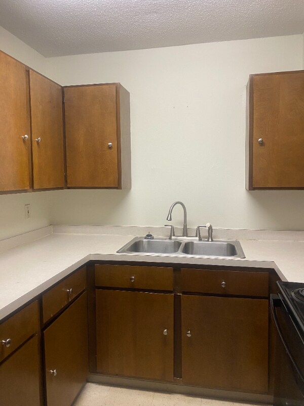 4005 E Old Spanish Trail Unit 3, New Iberia, LA 70560 Room for Rent