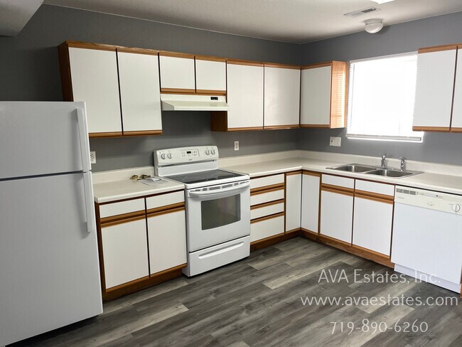 Foto del edificio - 733 E Laporte Dr