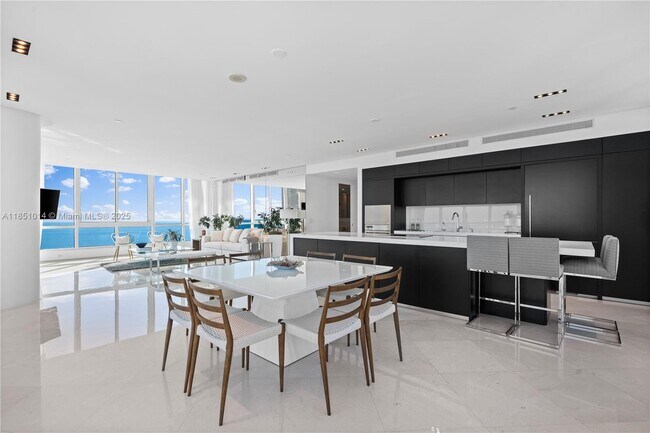Foto del edificio - 100 South Pointe Dr