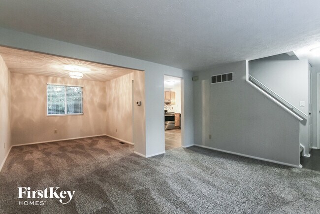 Building Photo - 11567 Creekside Ln
