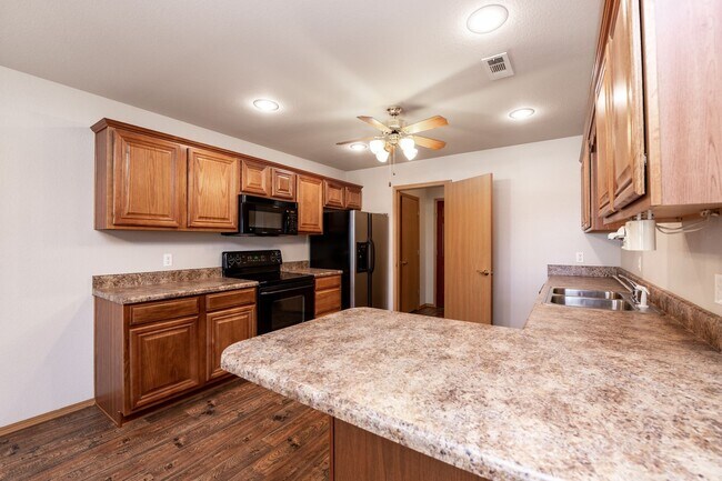 Foto del edificio - ***11547 N. Old Wire***