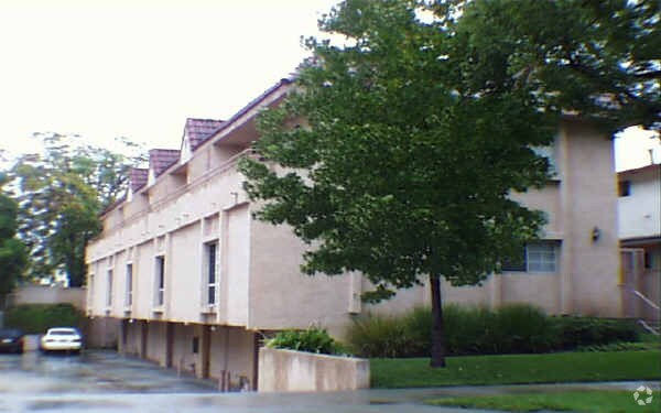 Foto del edificio - 505 S Monterey St
