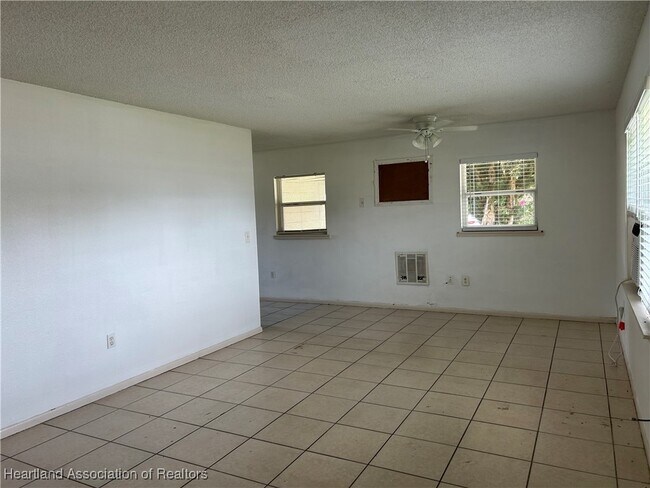 Building Photo - 1422 Lake Lucas Dr