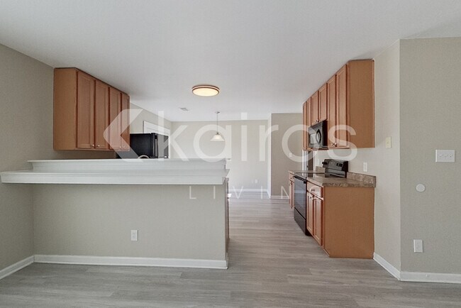 Foto del edificio - 100 Farmington Dr