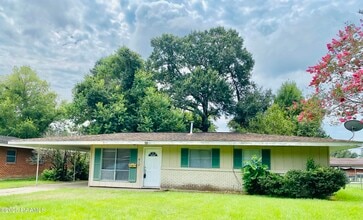 Building Photo - 912 Choctaw Dr