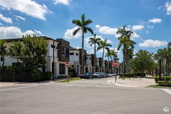 Building Photo - 4765 NW 85th Ave