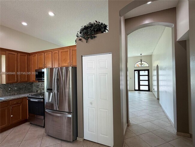 Foto del edificio - 1603 NW 143rd Way