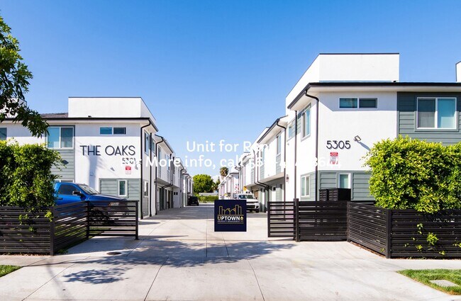 Foto del edificio - Townhome - 3 Bedrooms / 2 Baths - Cudahy