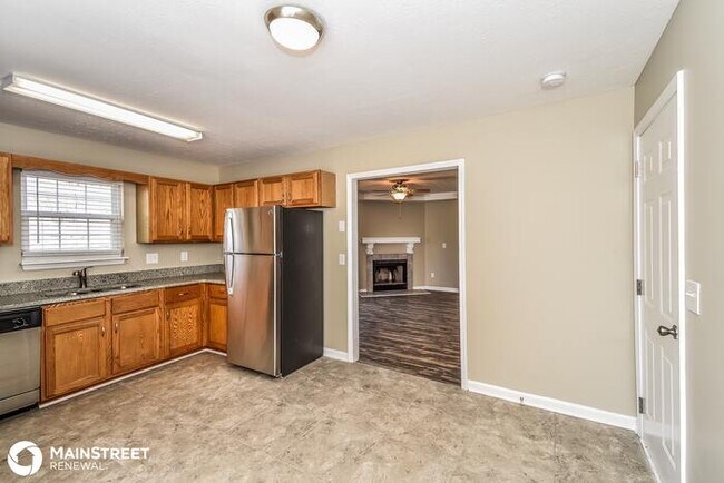 Building Photo - 10500 Whitepine View Pl