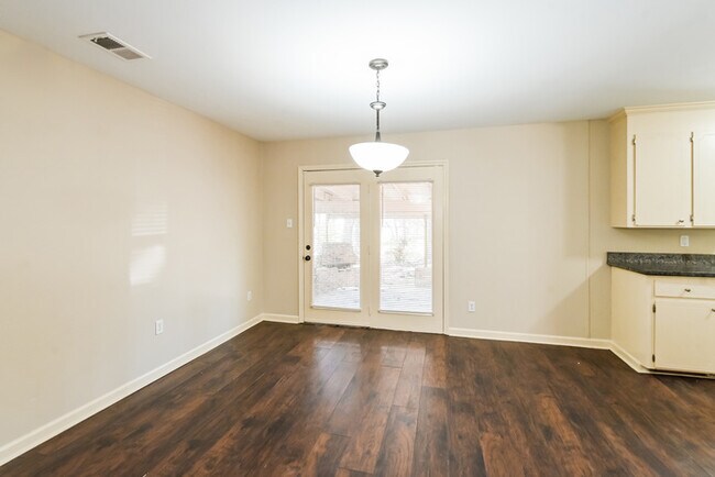 Foto del edificio - 1034 Hungerford St
