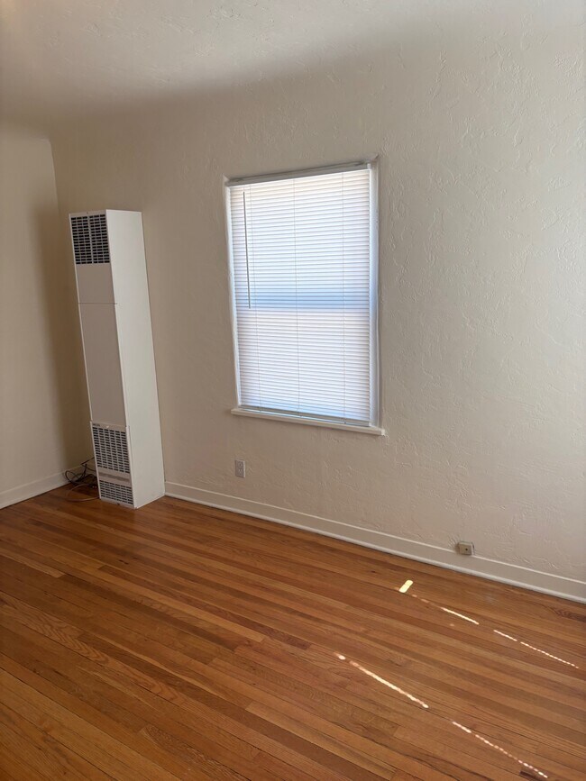 Foto del edificio - 623 14th St NW