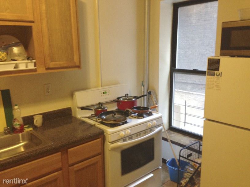 Building Photo - 500 W 135th St