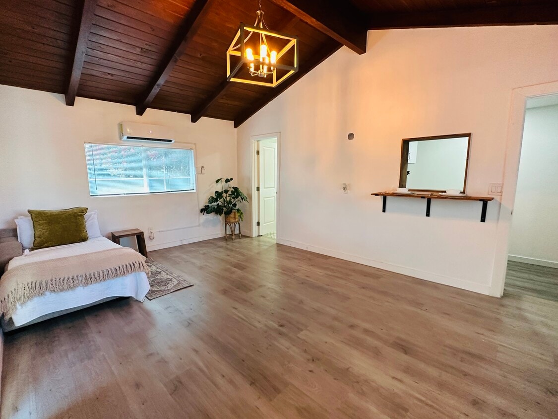 Foto principal - 2707 Cridge St