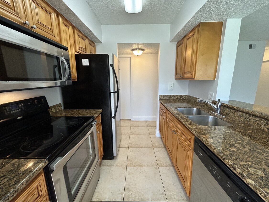 Photo - 5760 Rock Island Rd (Tamarac, FL)