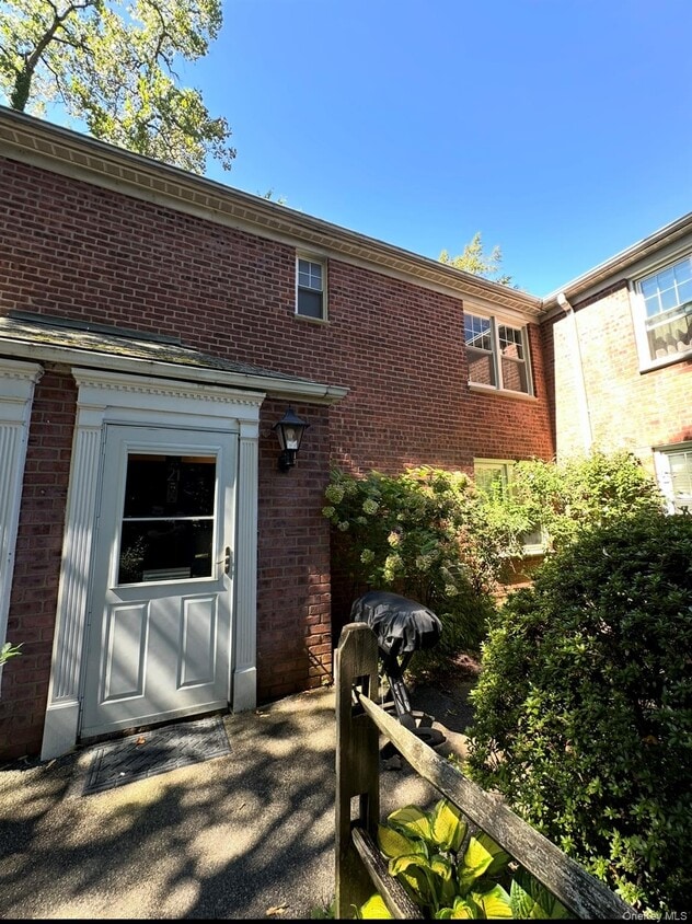 Foto principal - 100 Cedar St