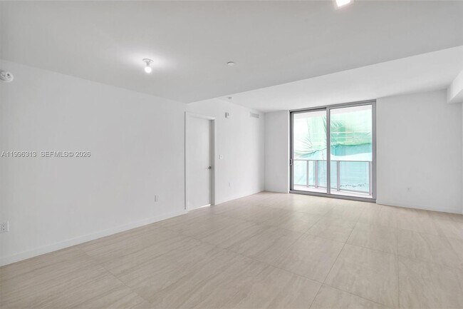 Foto del edificio - 77 SE 5th St