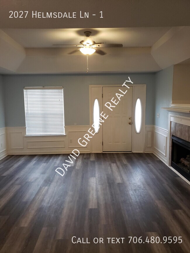 Foto del edificio - 2027 Helmsdale Ln
