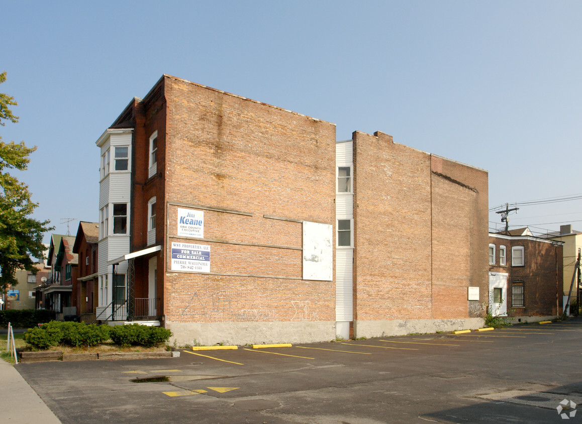 Building Photo - 537-539 Niagara St