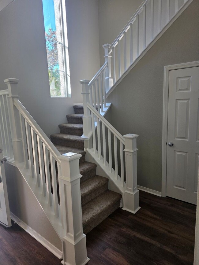 Building Photo - Beautiful Harveston Home with 4 Bedrooms plus Third Floor Loft