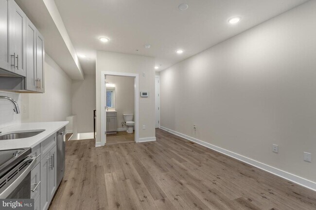 Foto del edificio - 19 S 44th St