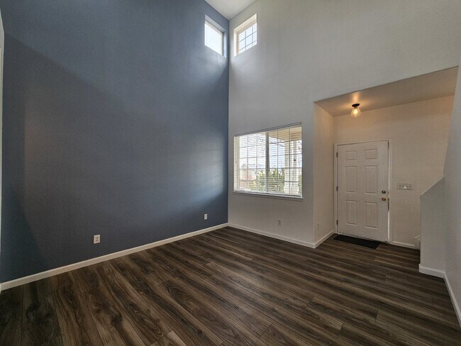 Building Photo - 10043 MacKay Dr