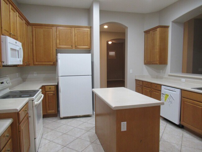 Foto del edificio - Nice 2 Bedroom Plus Bonus Room / 2 Bath Home in Chandler Gated Community!