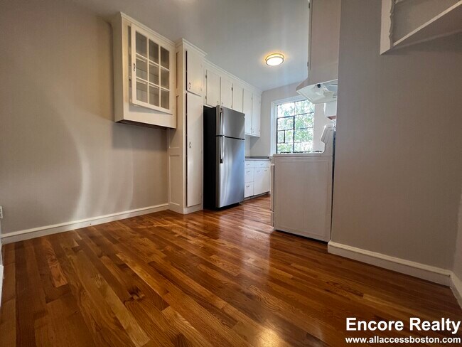 Foto del edificio - 105 Longwood Ave