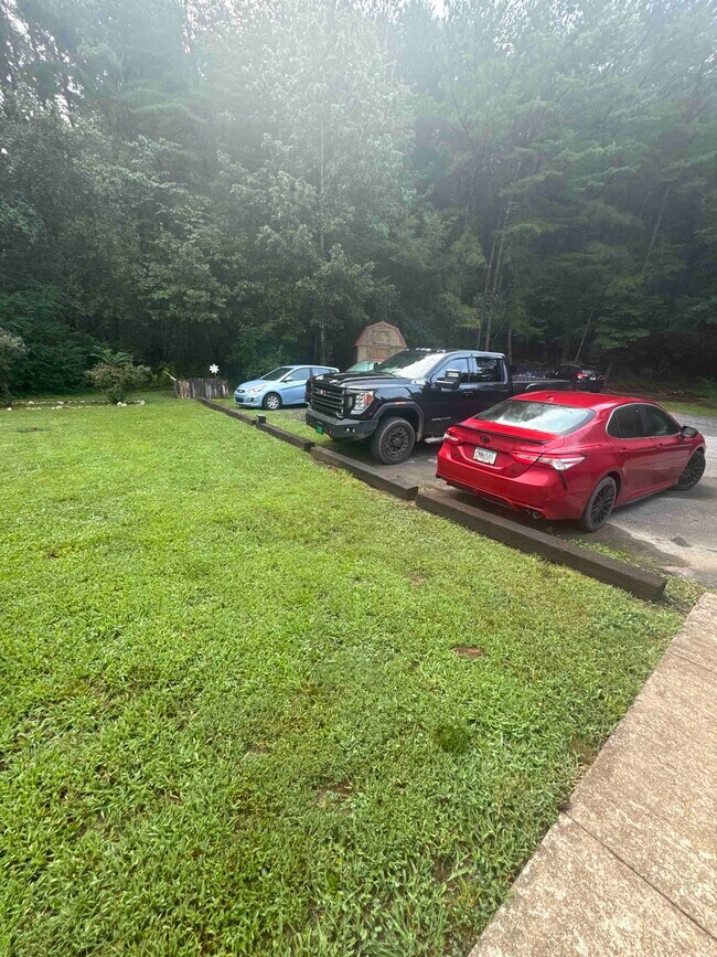 Foto del edificio - 3480 Ridgeway Ct NW