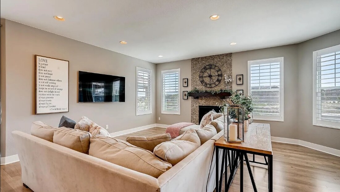 Foto principal - 10001 Tall Oaks St