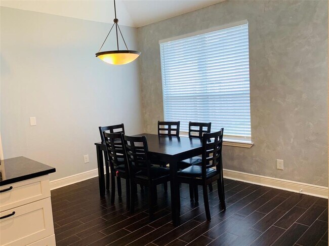 Foto del edificio - 6319 Bear Canyon Ct