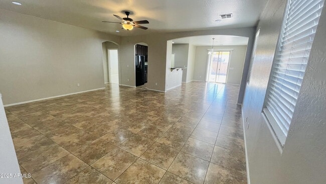 Building Photo - 42447 W Capistrano Dr