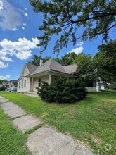 Building Photo - 1303 N Main Ave