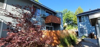 Building Photo - 4606 Neil Rd