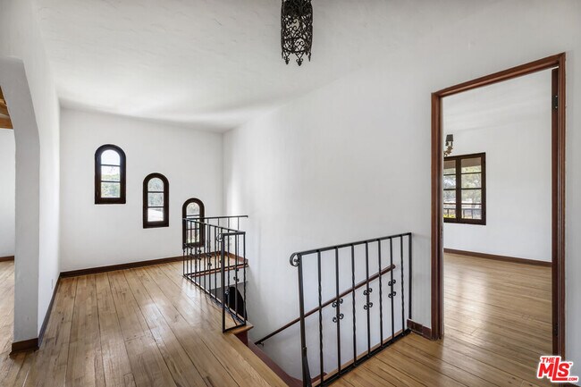 Foto del edificio - 2433 W Silver Lake Dr